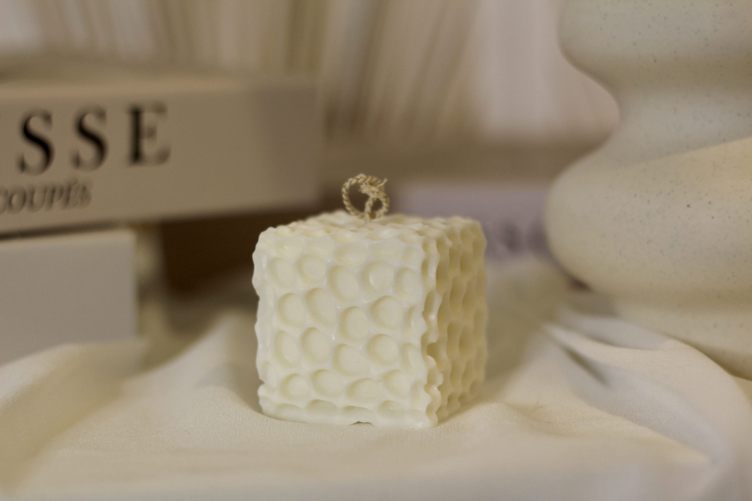 Bougie décorative sculpturale en cire de soja naturelle