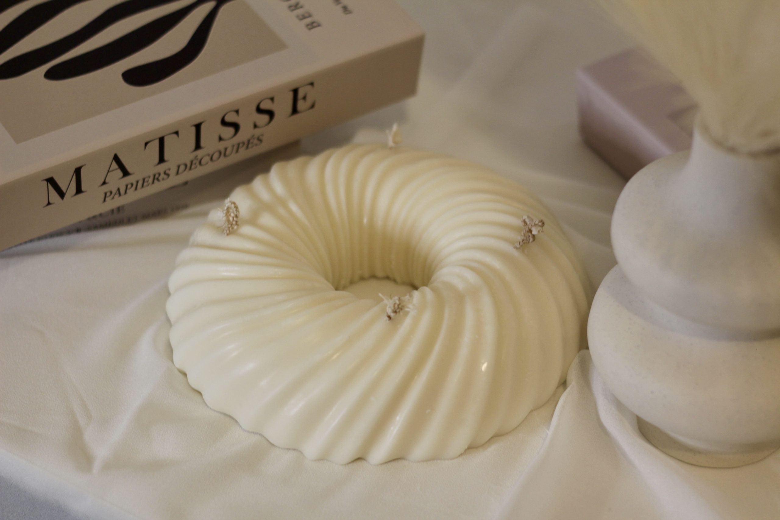 Bougie décorative sculpturale en cire de soja naturelle