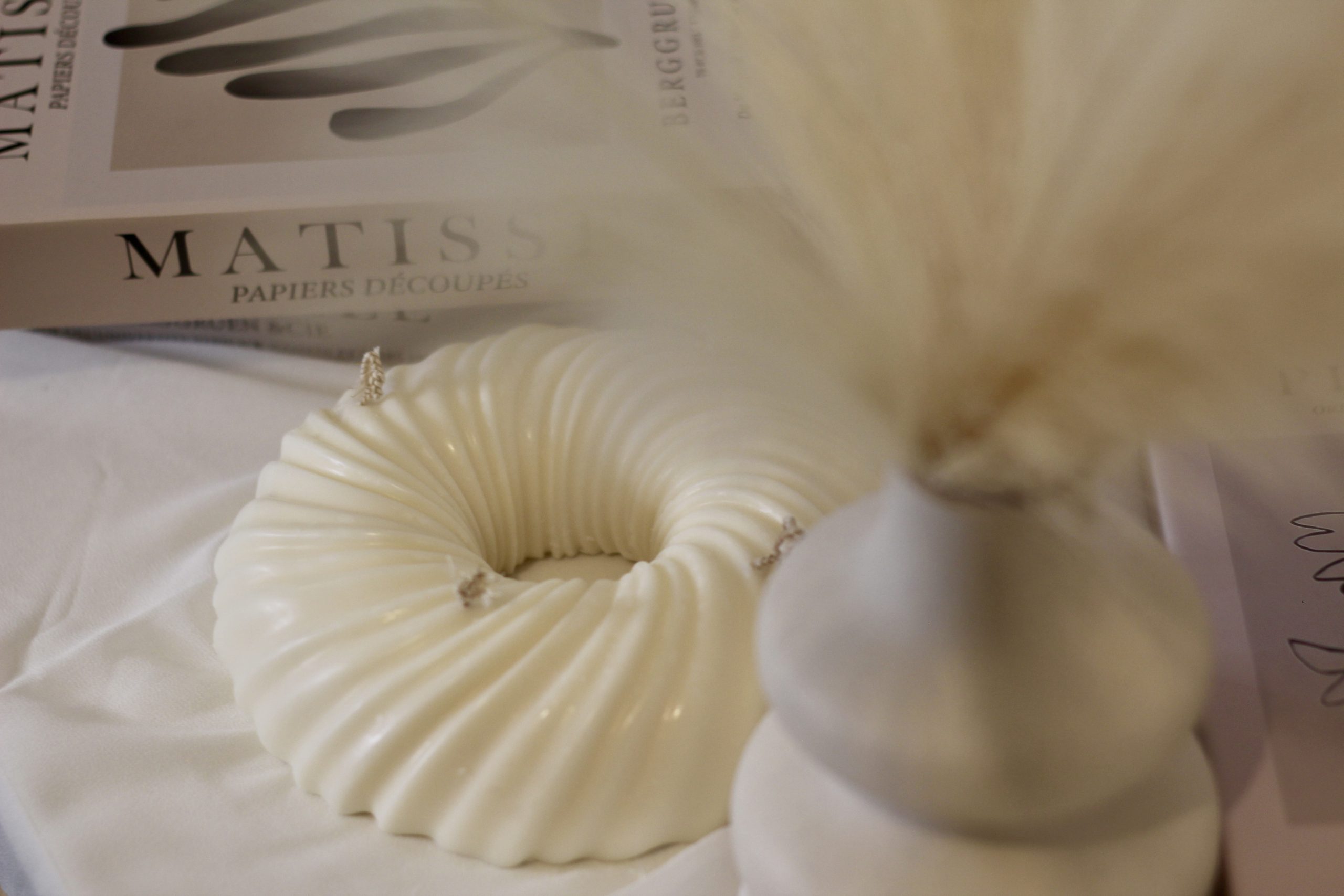 Bougie décorative sculpturale en cire de soja naturelle