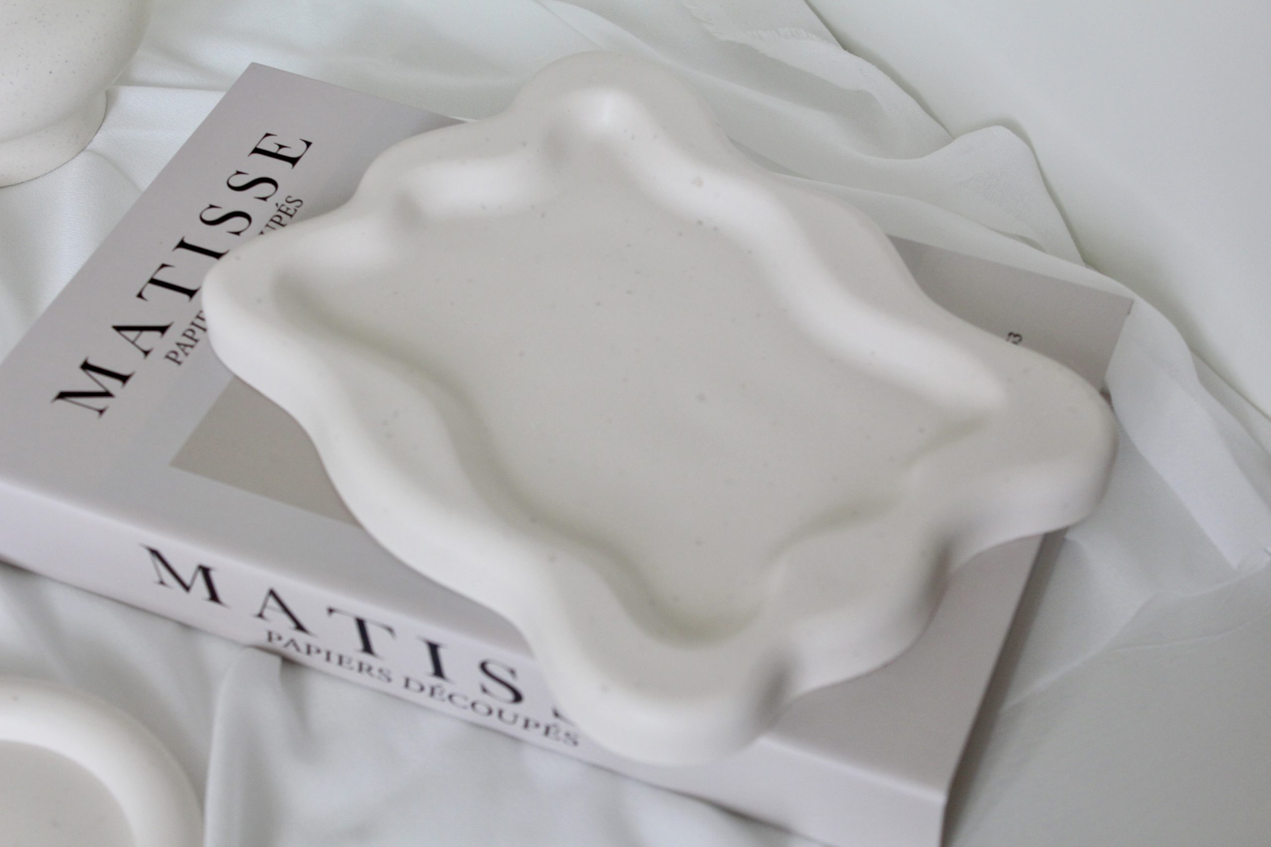 Support plateau en jesmonite